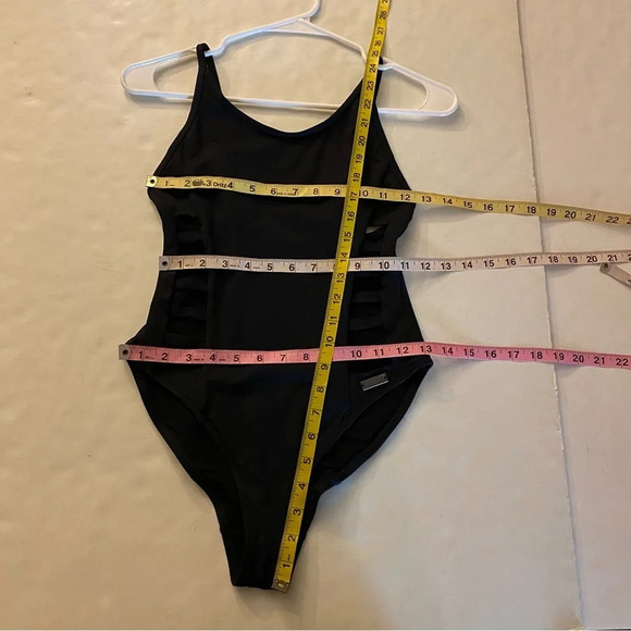 Gymshark Horizon Swimsuit Womens Small Black One Piece Bathing Suit Open Sides - Picture 8 of 12